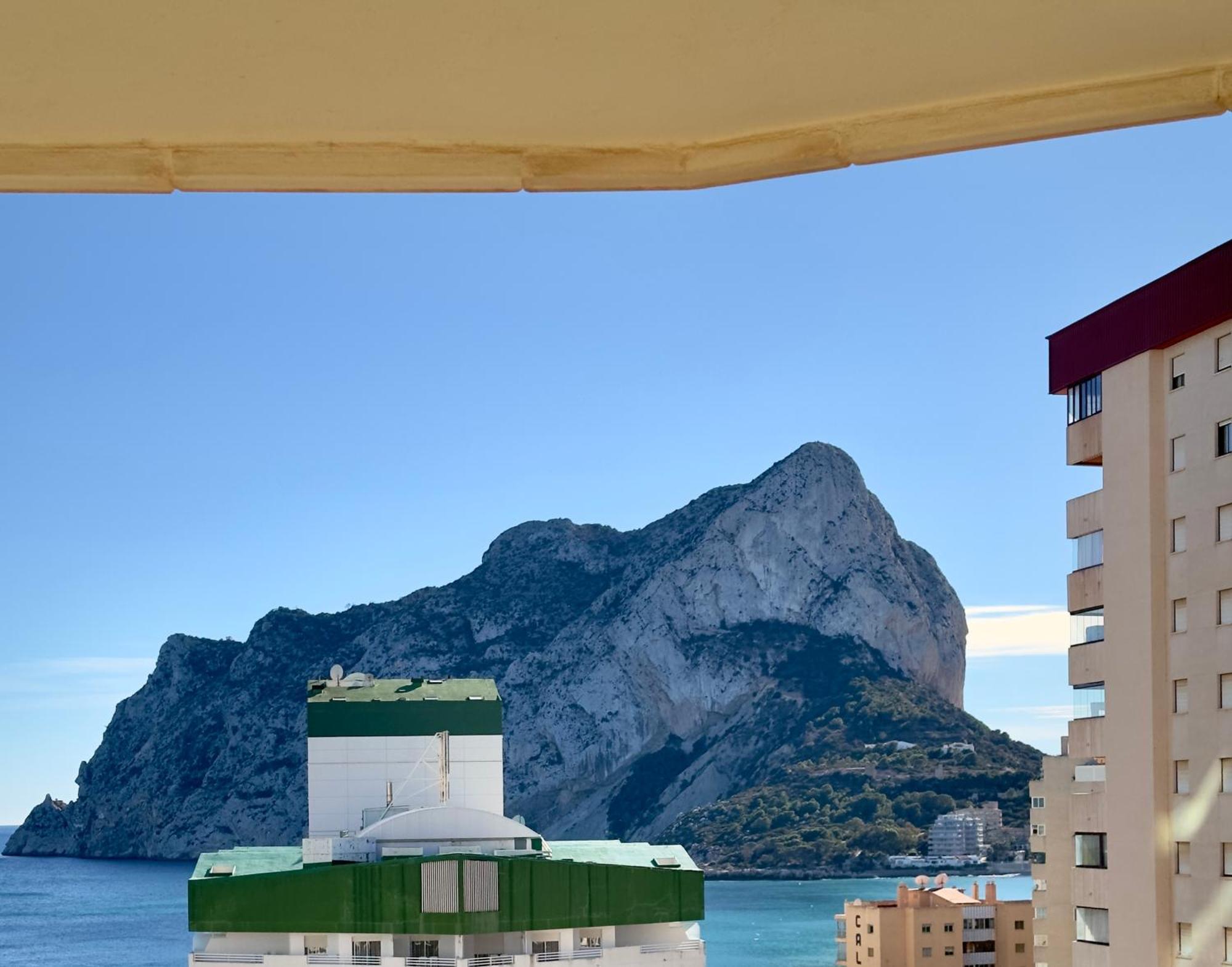 Esmeralda Suites Калпе Екстериор снимка