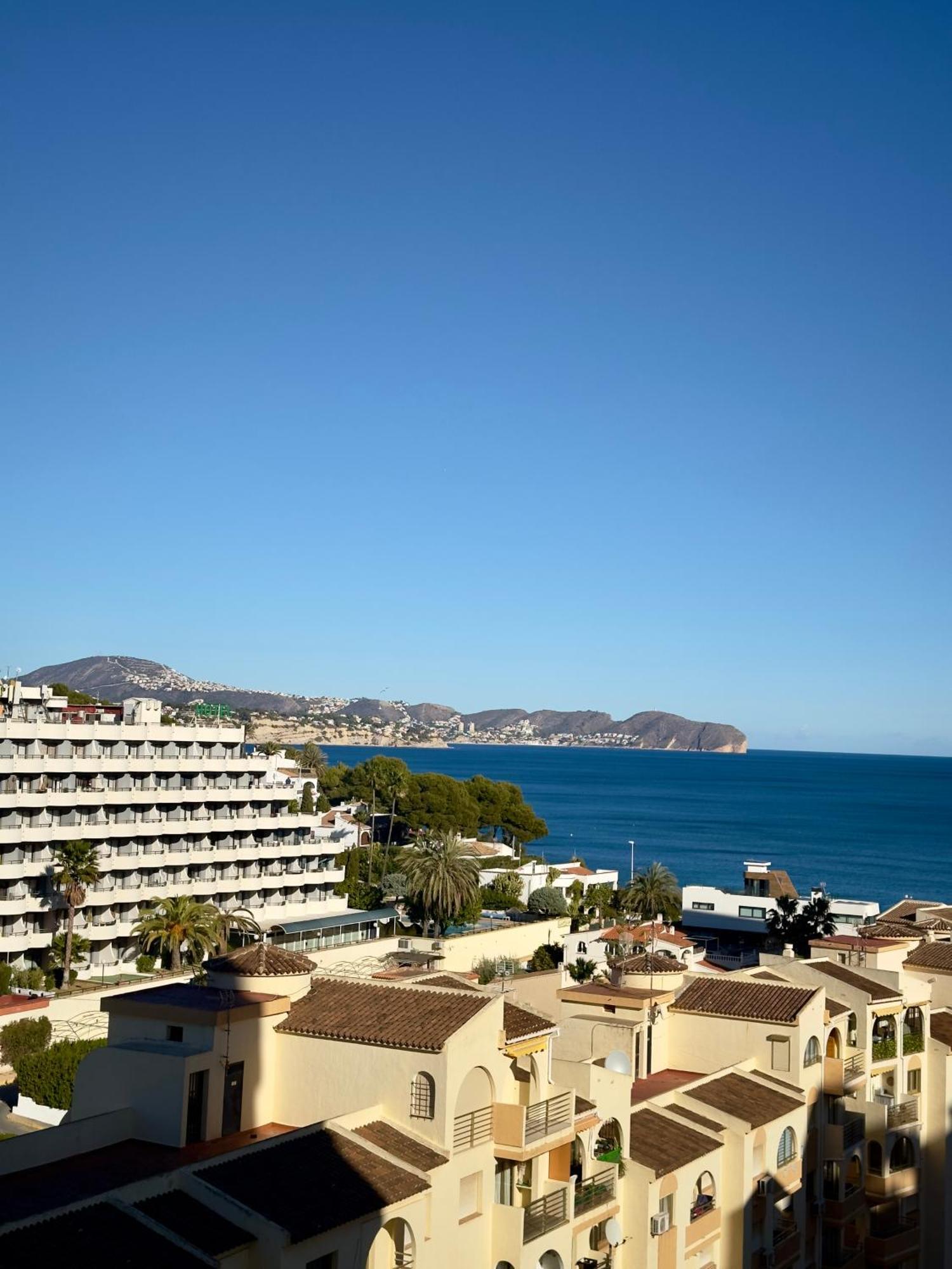 Esmeralda Suites Калпе Екстериор снимка