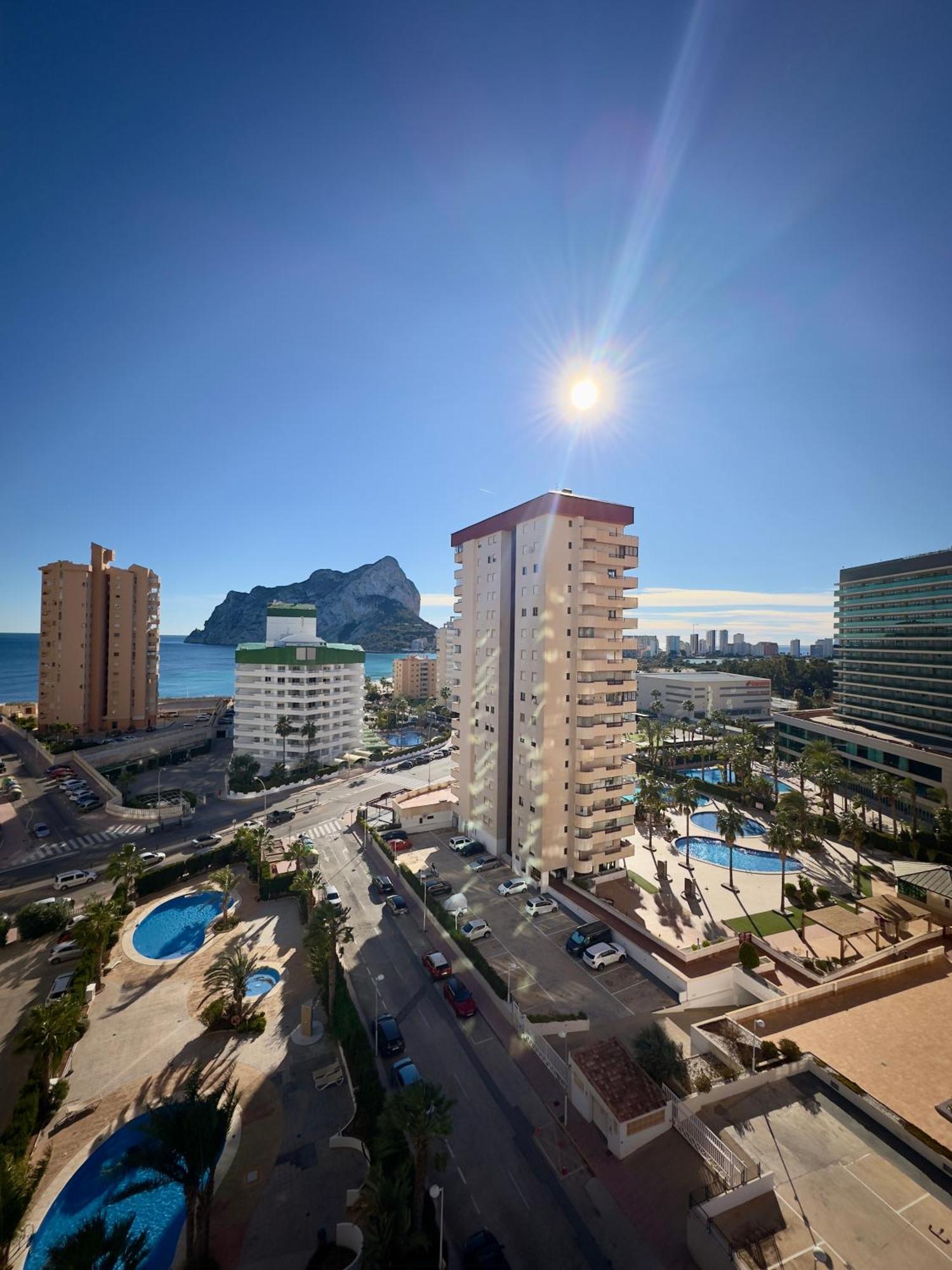 Esmeralda Suites Калпе Екстериор снимка