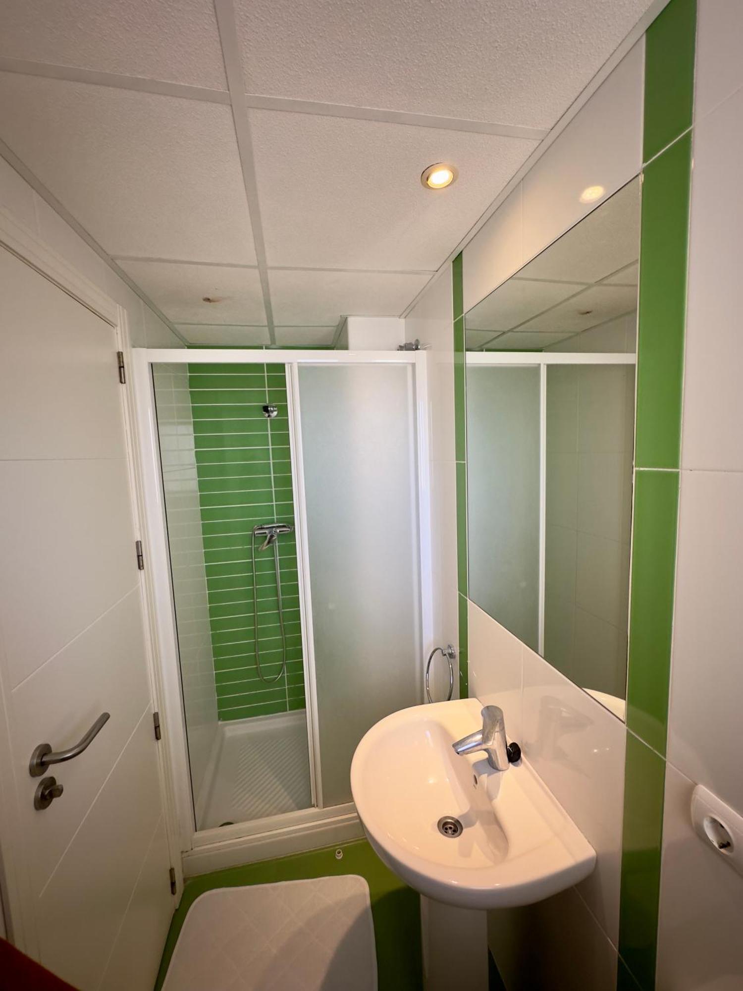 Esmeralda Suites Калпе Екстериор снимка