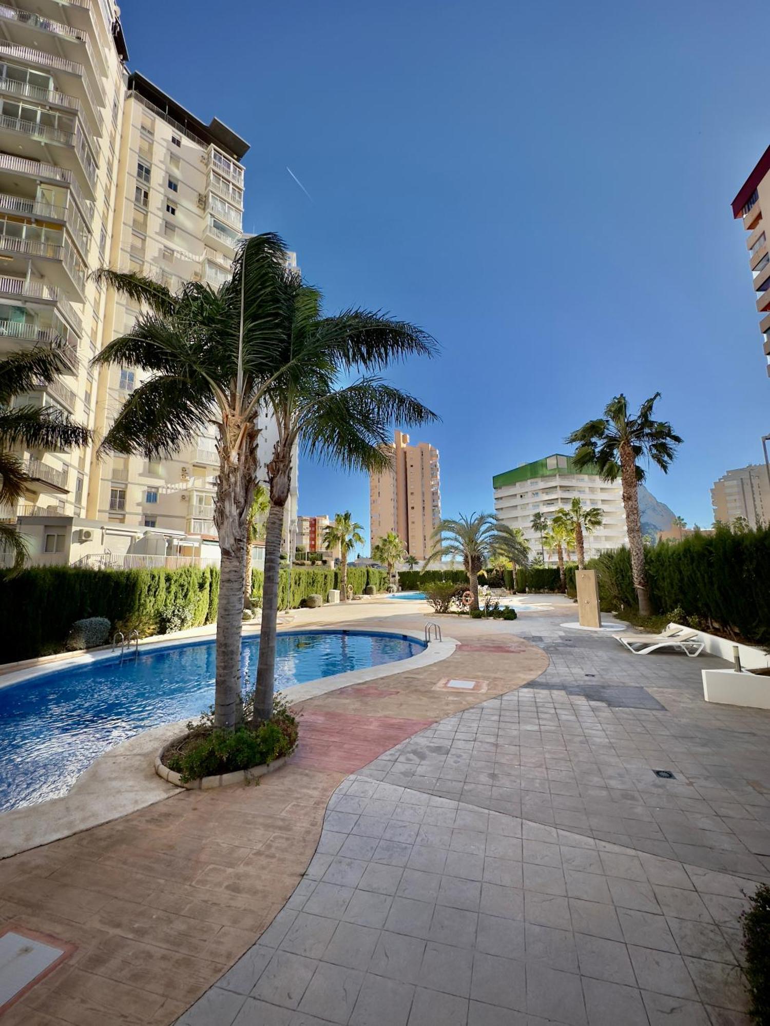 Esmeralda Suites Калпе Екстериор снимка