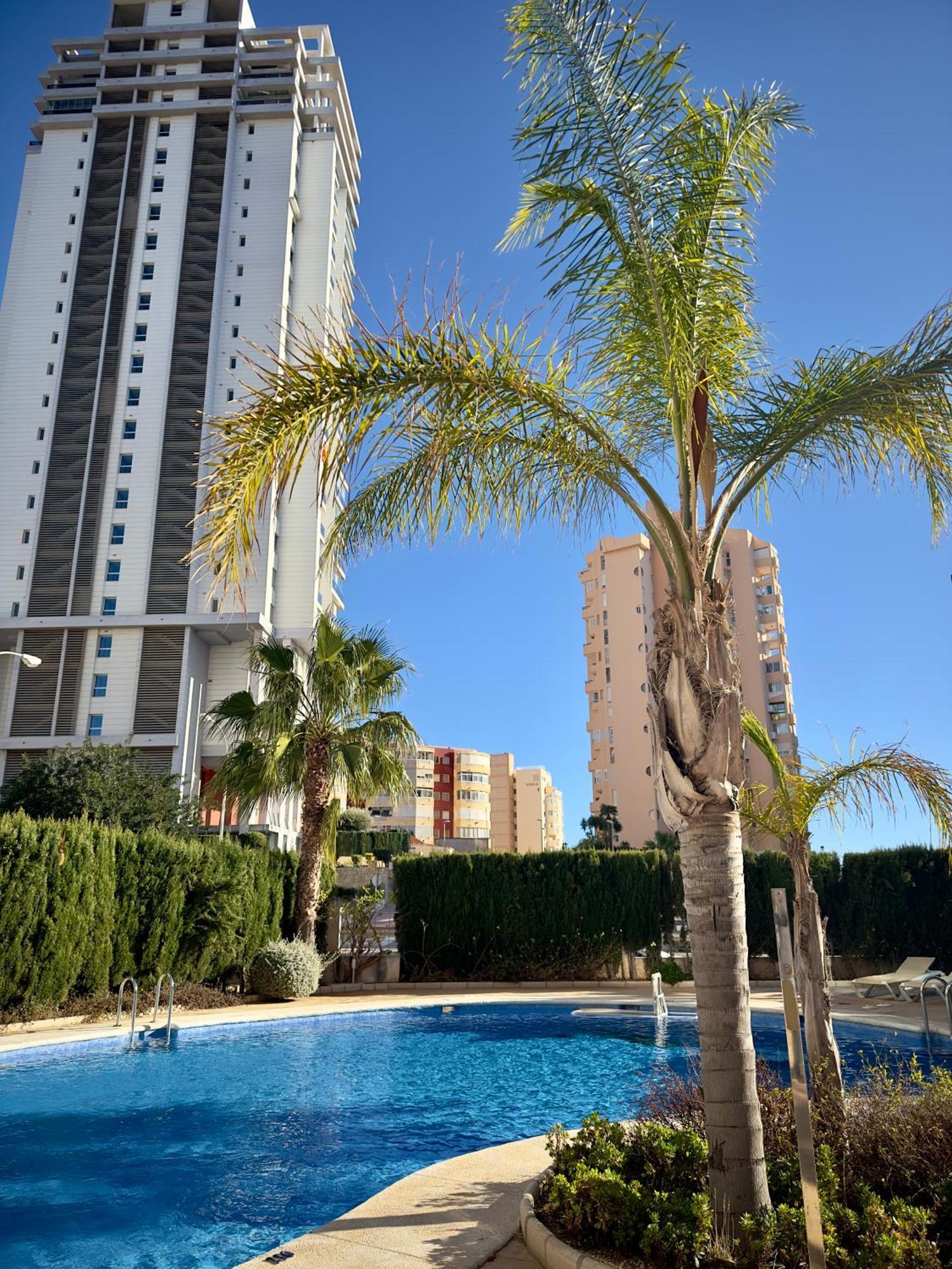 Esmeralda Suites Калпе Екстериор снимка