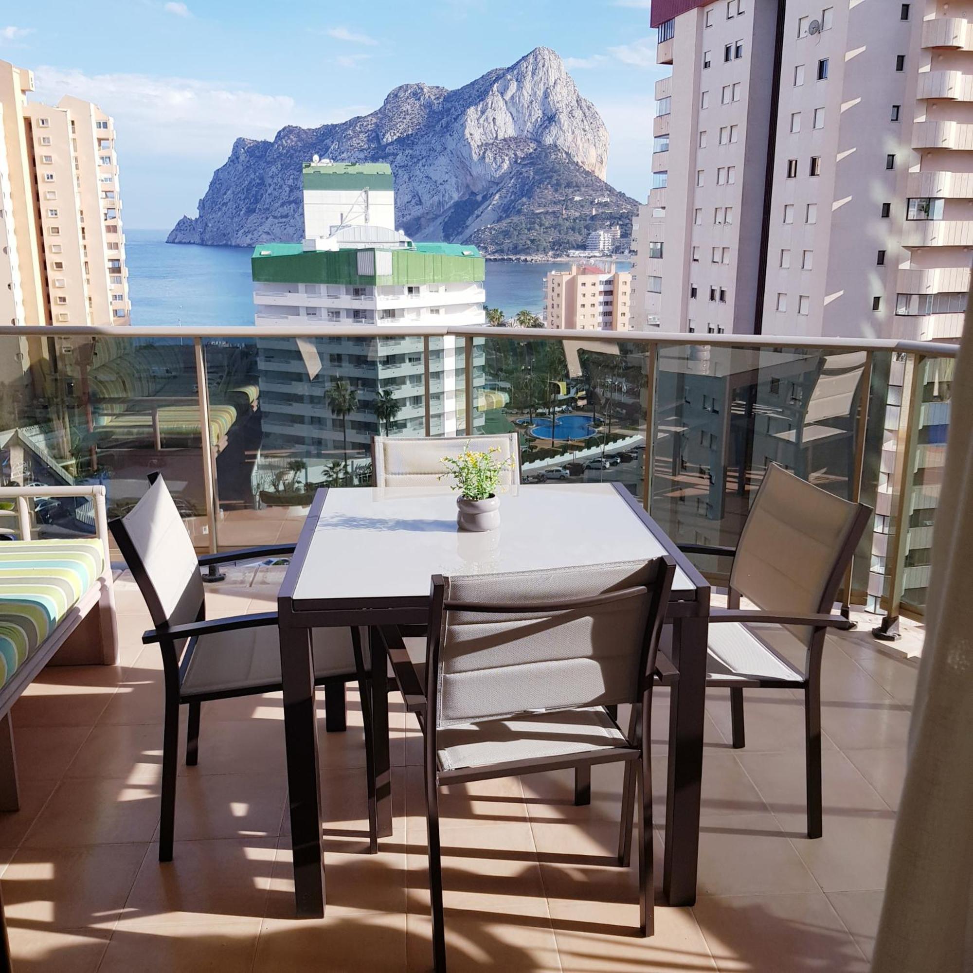 Esmeralda Suites Калпе Екстериор снимка